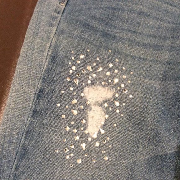 White House/Black Market Jewel-detail straight leg, low rise Jeans Women Size 4 - Picture 4 of 11